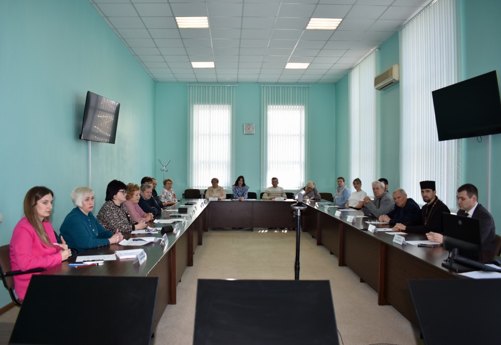 В администрации Ртищевского района прошло еженедельное постоянно действующее совещание..