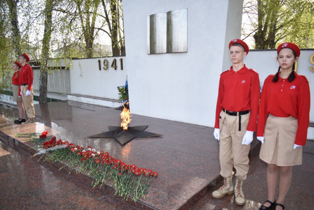 Сегодня, 19 апреля, на площади Памяти и Славы состоялся митинг, посвященный Дню единых действий в память о геноциде советского народа нацистами и их пособниками в годы Великой Отечественной войны.