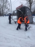 В Ртищеве расчищают улицы от снега.