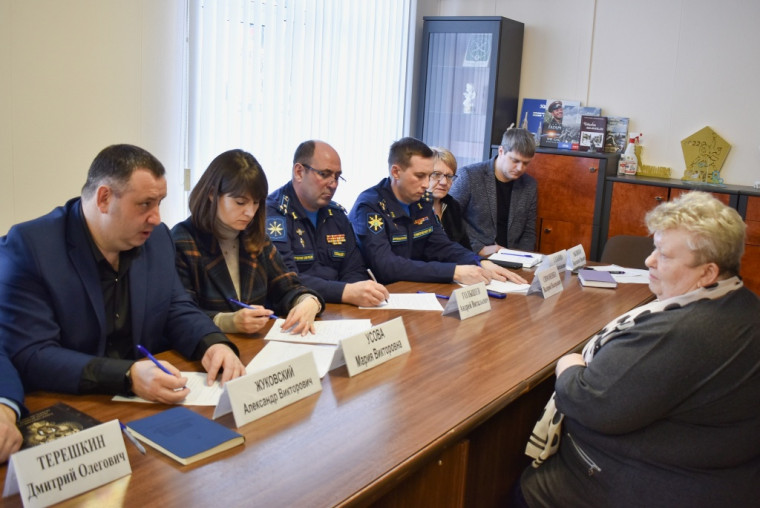 По поручению Губернатора Саратовской области Романа Бусаргина сегодня, 11 марта, прошел личный прием членов семей военнослужащих, принимающих участие в специальной военной операции на Украине. По поручению Губернатора Саратовской области Романа Бусаргина сегодня, 11 марта, прошел личный прием членов семей военнослужащих, принимающих участие в специальной военной операции на Украине.